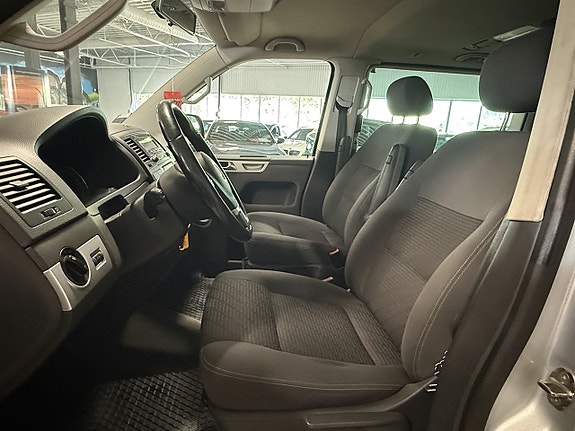 Volkswagen Transporter 3 of 5