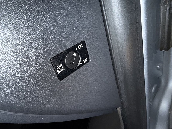Volkswagen Multivan 7 of 11