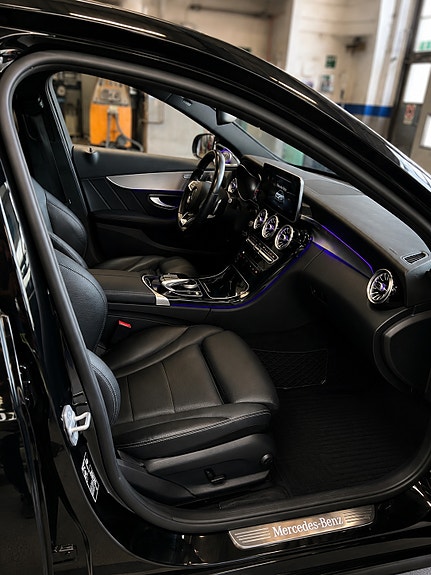 Mercedes-Benz C220 d 5 of 5