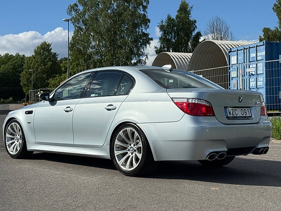 BMW M5 9 of 21