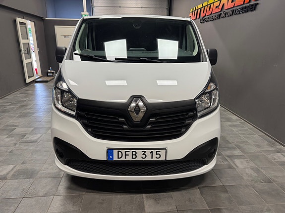 Renault Trafic 2 of 5