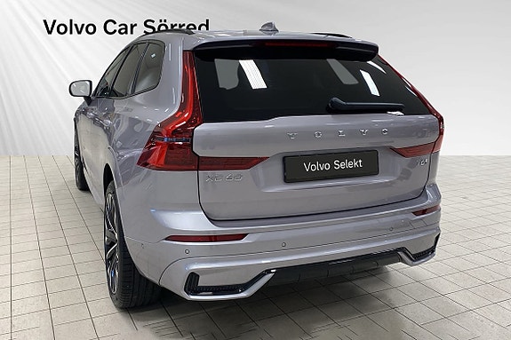 Volvo XC60 4 of 5
