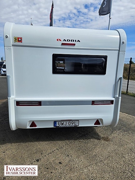 Adria Altea 362 LH / Enkelsängar / Mover / 1300kg 4 of 17
