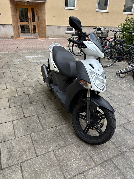 Kymco Agility 150 2 of 5