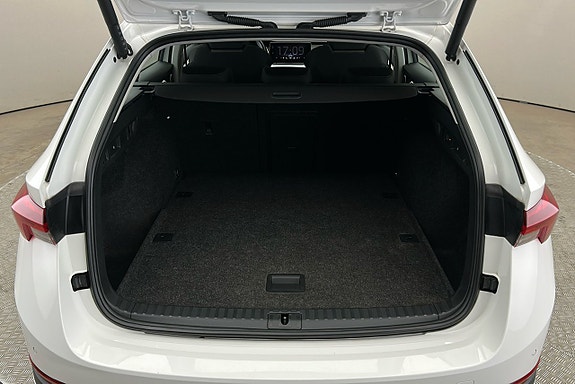 Skoda Octavia Scout 14 of 30