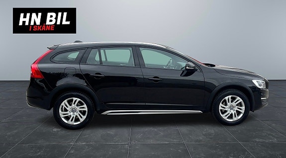 Volvo V60 Cross Country 5 of 5