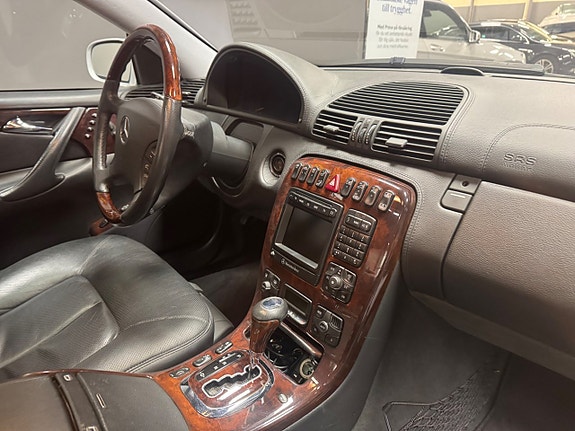 Mercedes-Benz CL500 10 of 13