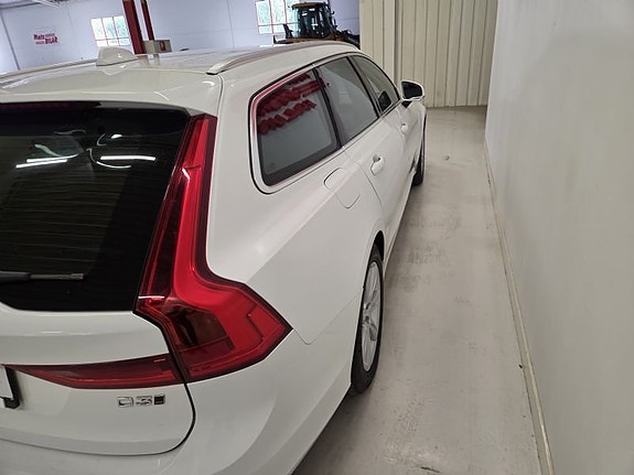 Volvo V90 6 of 10