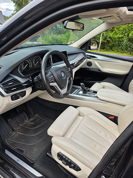 BMW X5 7 of 13