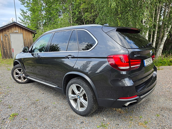 BMW X5 3 of 5