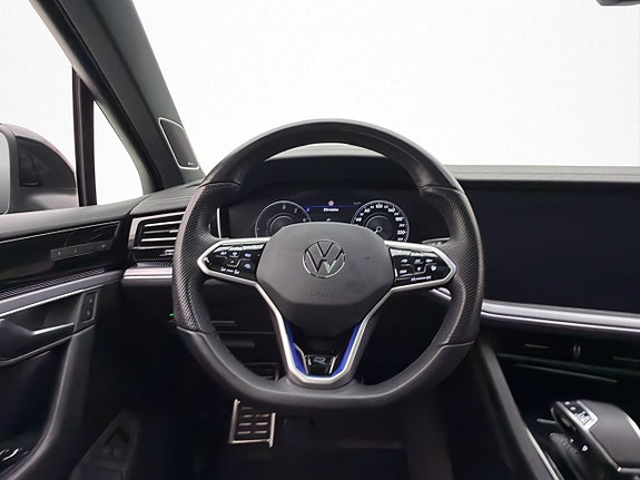 Volkswagen Touareg 15 of 30