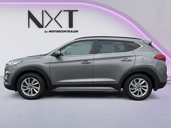 Hyundai Tucson 2 of 5