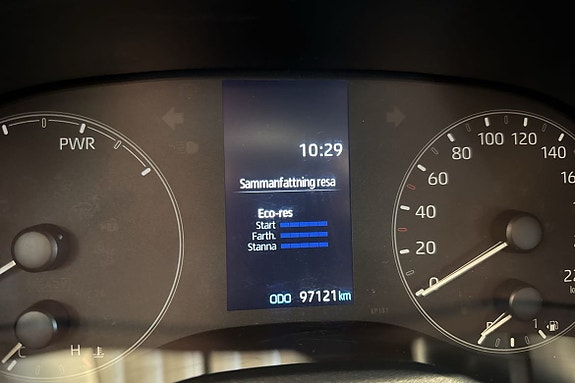 Toyota Yaris 12 of 12