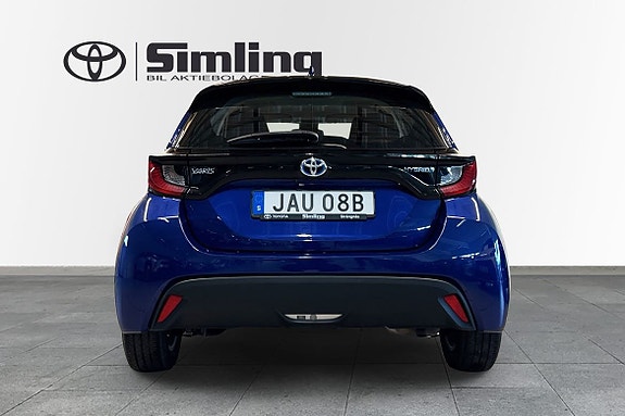 Toyota Yaris 5 of 5