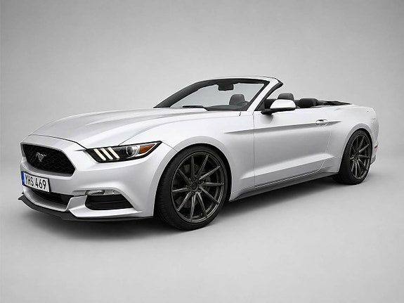 Ford Mustang 2 of 5