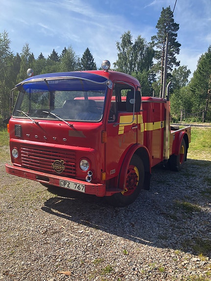 Volvo F85 2 of 5