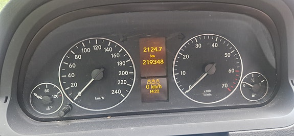 Mercedes-Benz A150 5 of 5
