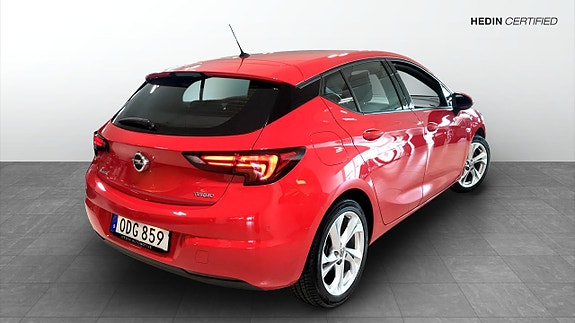Opel Astra 2 of 5