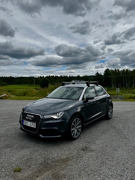Audi A1 2 of 5