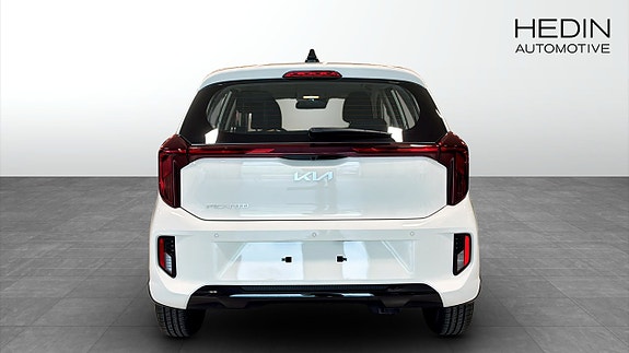 Kia Picanto 7 of 9