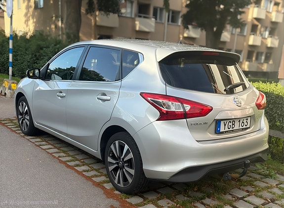 Nissan Pulsar 2 of 4