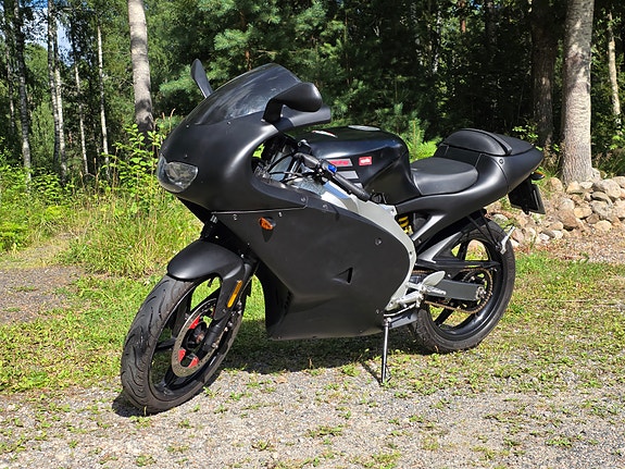 Aprilia RS50 2 of 4