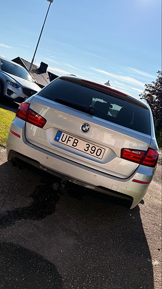 BMW 520d 4 of 5