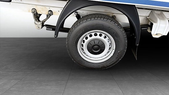 Volkswagen Crafter 5 of 5