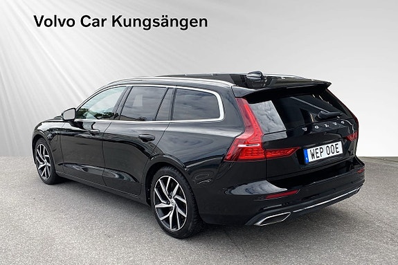 Volvo V60 4 of 28