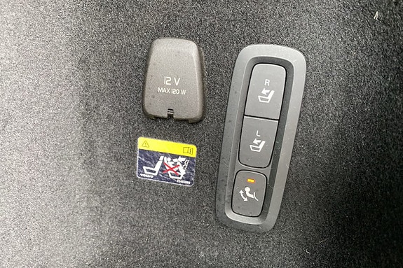 Volvo V60 17 of 28