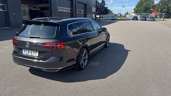 Volkswagen Passat 3 of 5