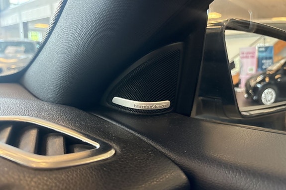 Mercedes-Benz CLA200 23 of 28