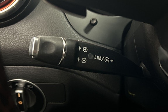 Mercedes-Benz CLA200 22 of 28