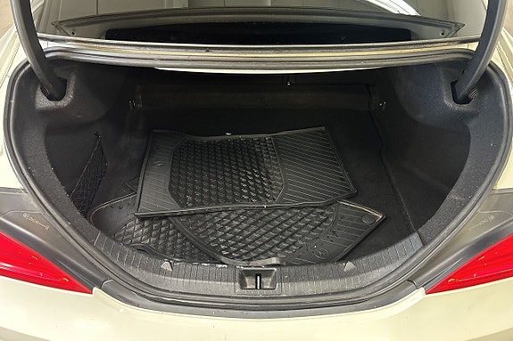 Mercedes-Benz CLA200 19 of 28