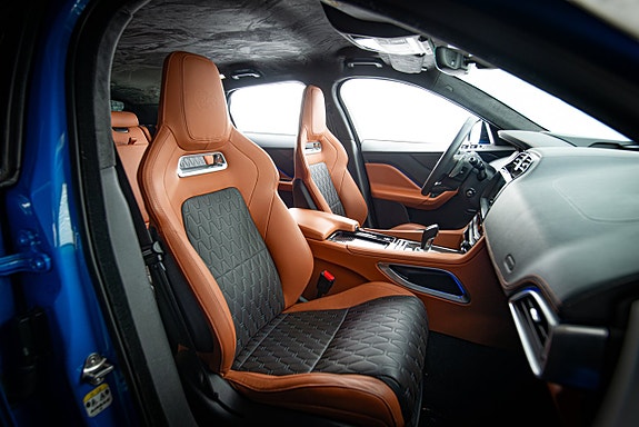Jaguar F-PACE 17 of 30