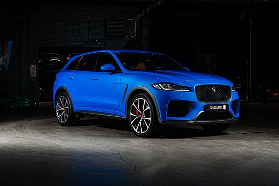 Jaguar F-PACE 8 of 30