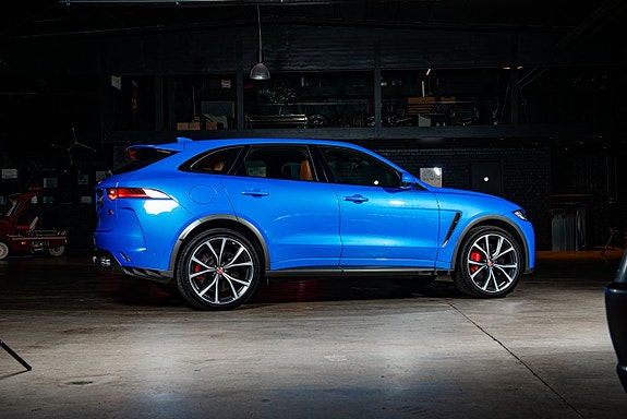 Jaguar F-PACE 7 of 30