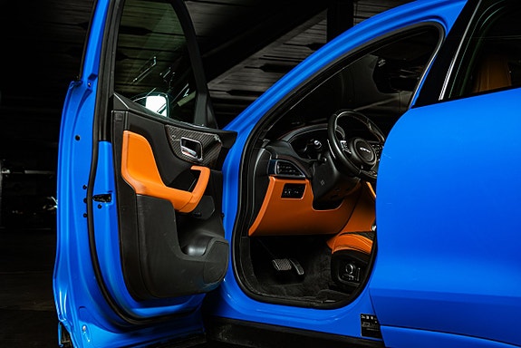 Jaguar F-PACE 10 of 30