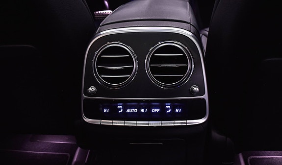 Mercedes-Benz S500 e 28 of 30