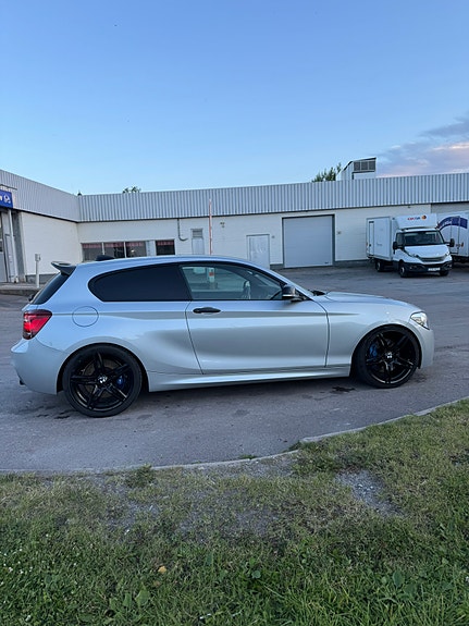 BMW M135i 4 of 5