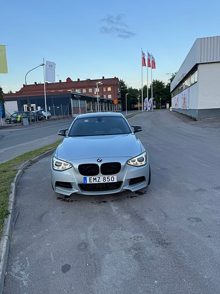 BMW M135i 2 of 5