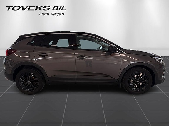 Opel Grandland X 2 of 27