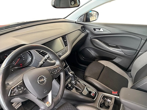 Opel Grandland X 12 of 27