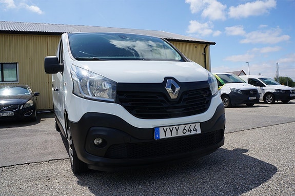 Renault Trafic 2 of 5