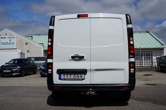 Renault Trafic 4 of 5