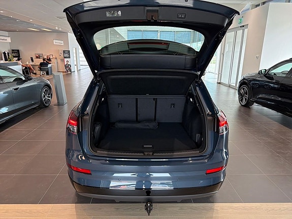 Audi Audi 24 of 27
