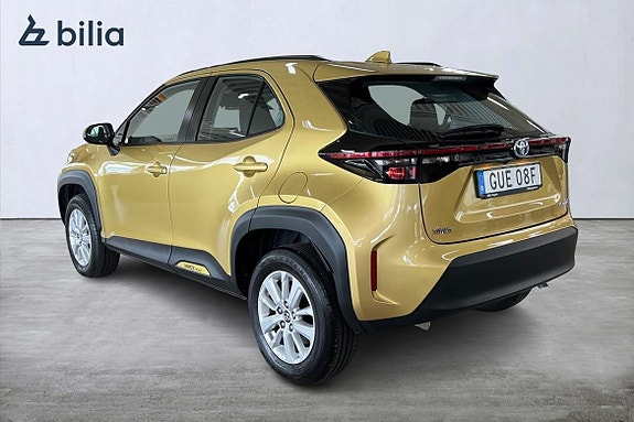 Toyota Yaris Cross 2 of 20