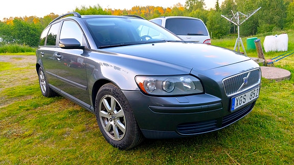 Volvo V50 3 of 3