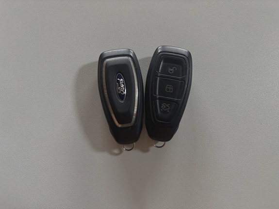 Ford Kuga 19 of 19