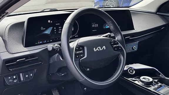 Kia EV6 2 of 5